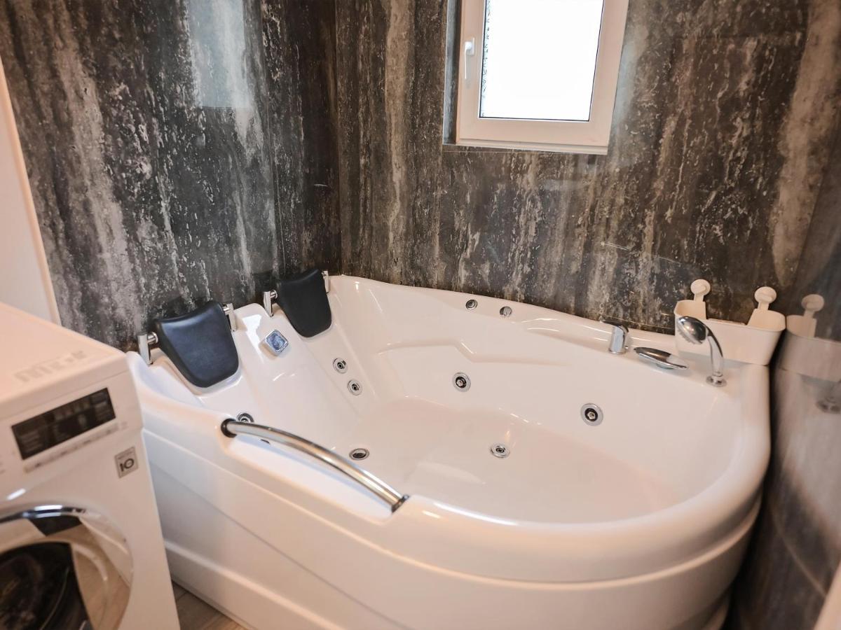 スチャヴァ Ase Premium Houseヴィラ エクステリア 写真